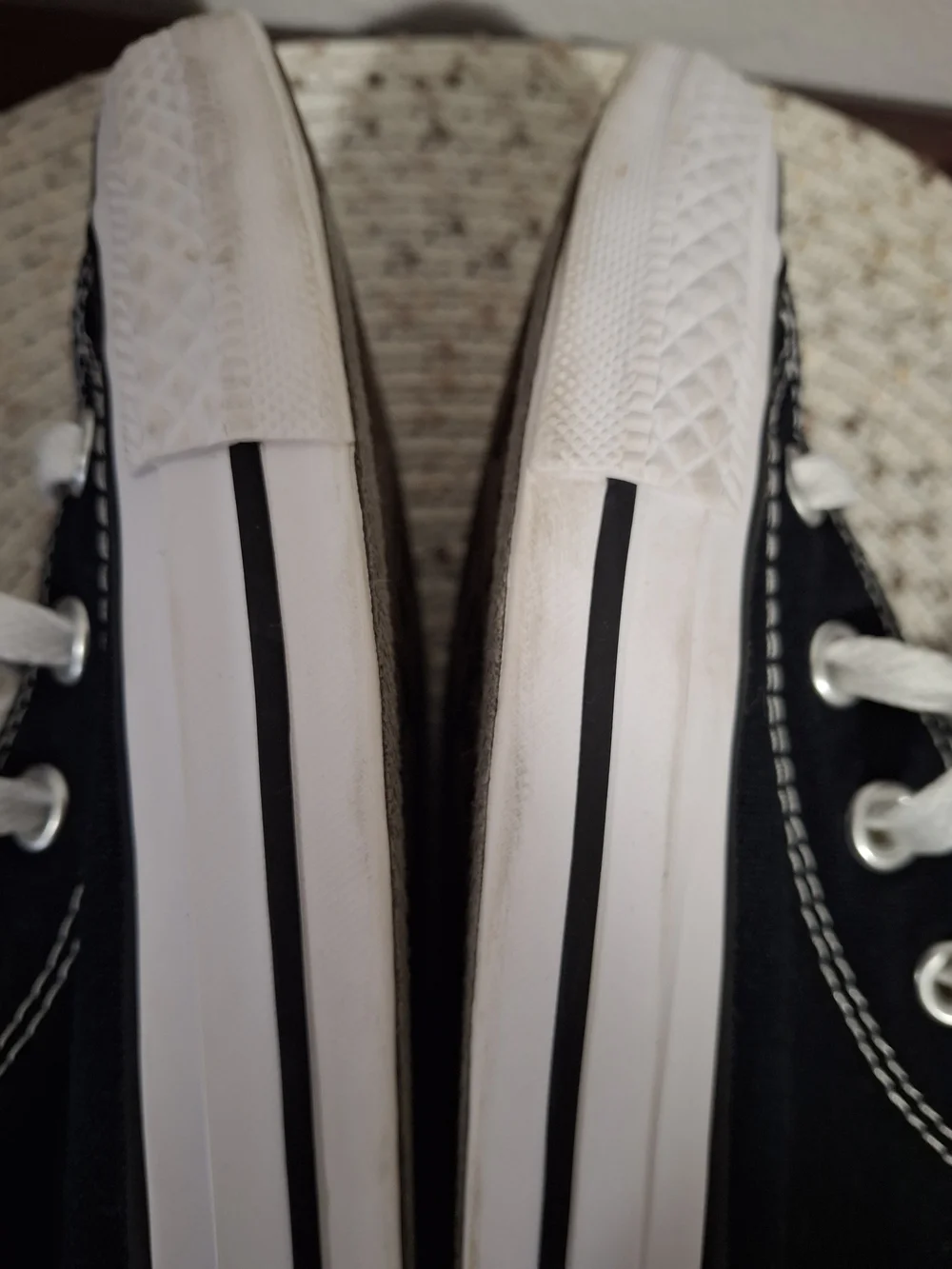 Unisex Converse High Top Sneakers - Black with White M6/W8. - Picture 8 of 10